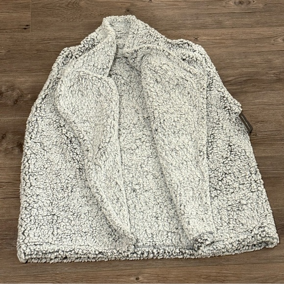 NWT Fireside Plush Vest - Eddie Bauer - Picture 2 of 9